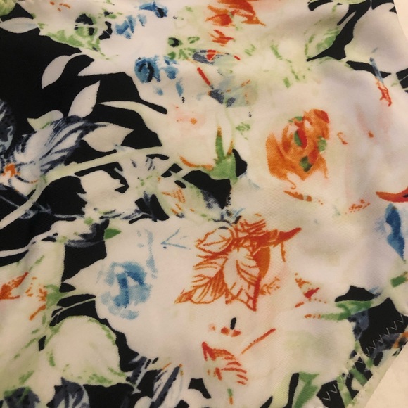 CUPSHE Floral Swimsuit - Picture 5 of 5